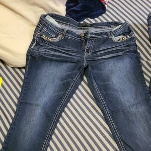 Twenty-one black-rue 21